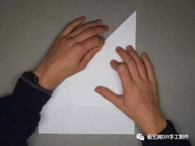 [纸飞机怎么拉群聊]纸飞机怎么加入群聊