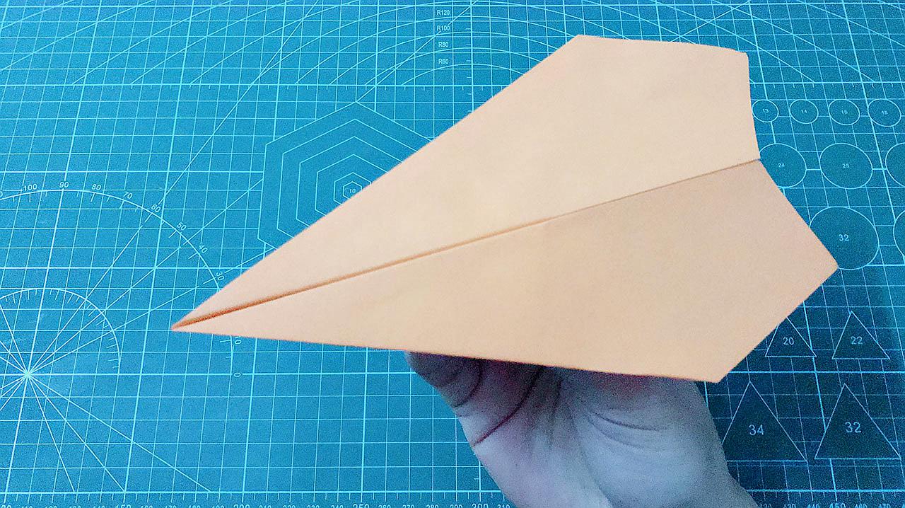 [转一圈飞回来的纸飞机]转一圈飞回来的纸飞机怎么折图解