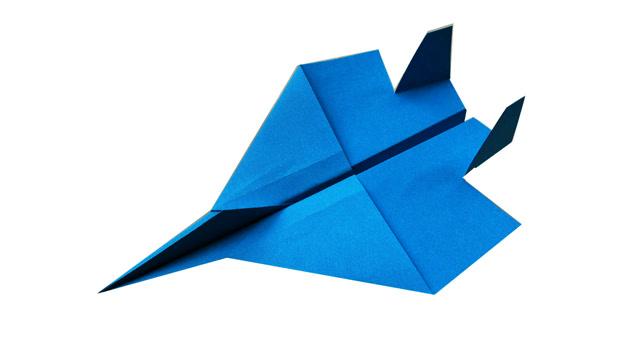 [怎么快速折纸飞机]怎么折飞机飞得最快