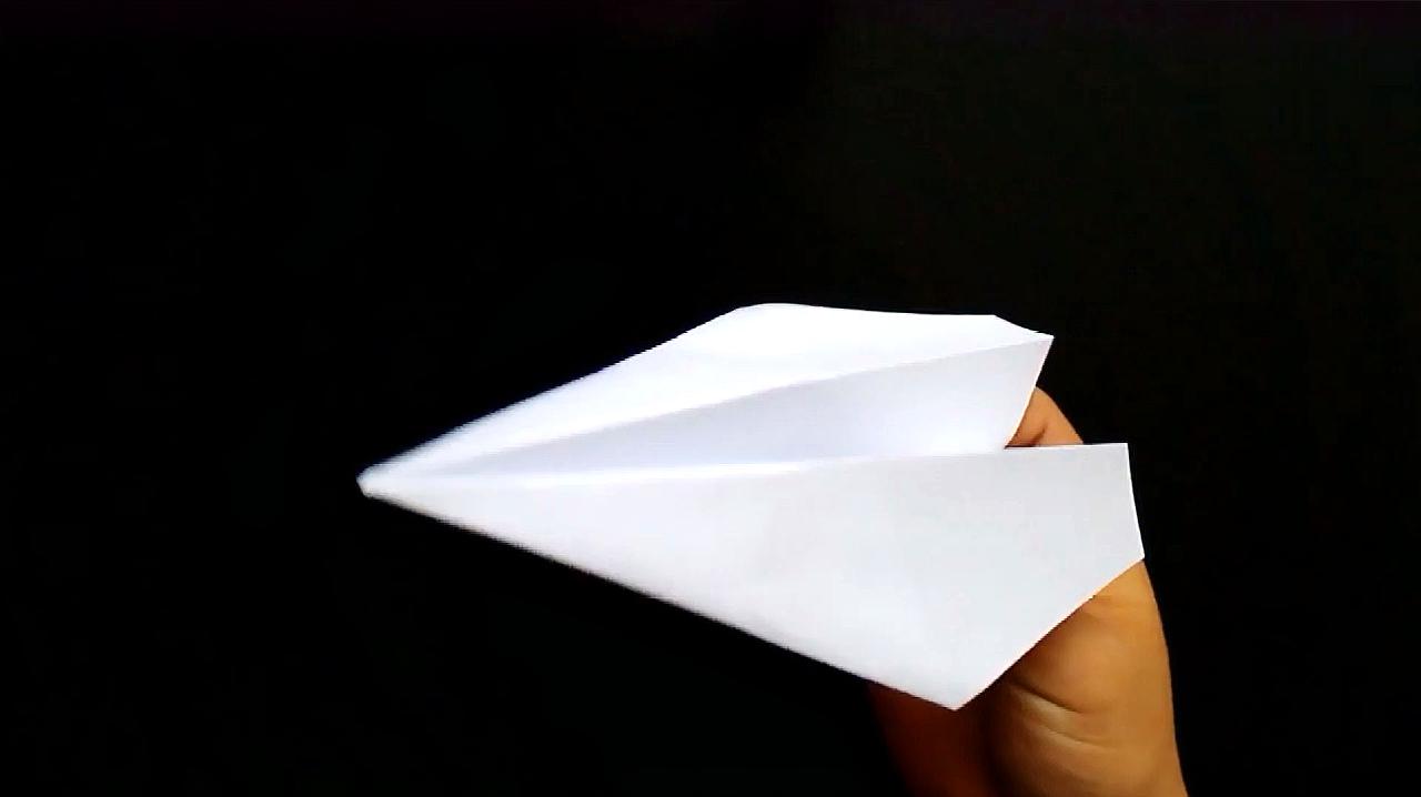 [纸飞机怎么折]纸飞机怎么折飞得又远又高