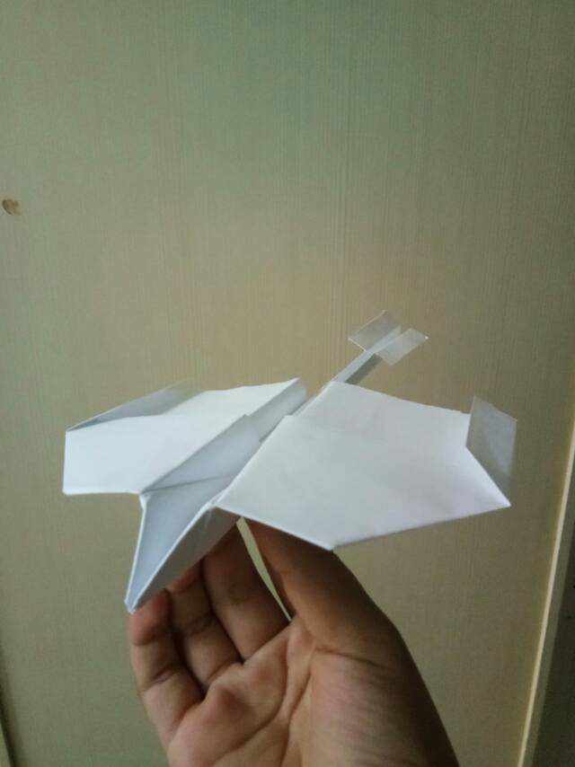 [转圈圈纸飞机]转圈圈纸飞机怎么叠