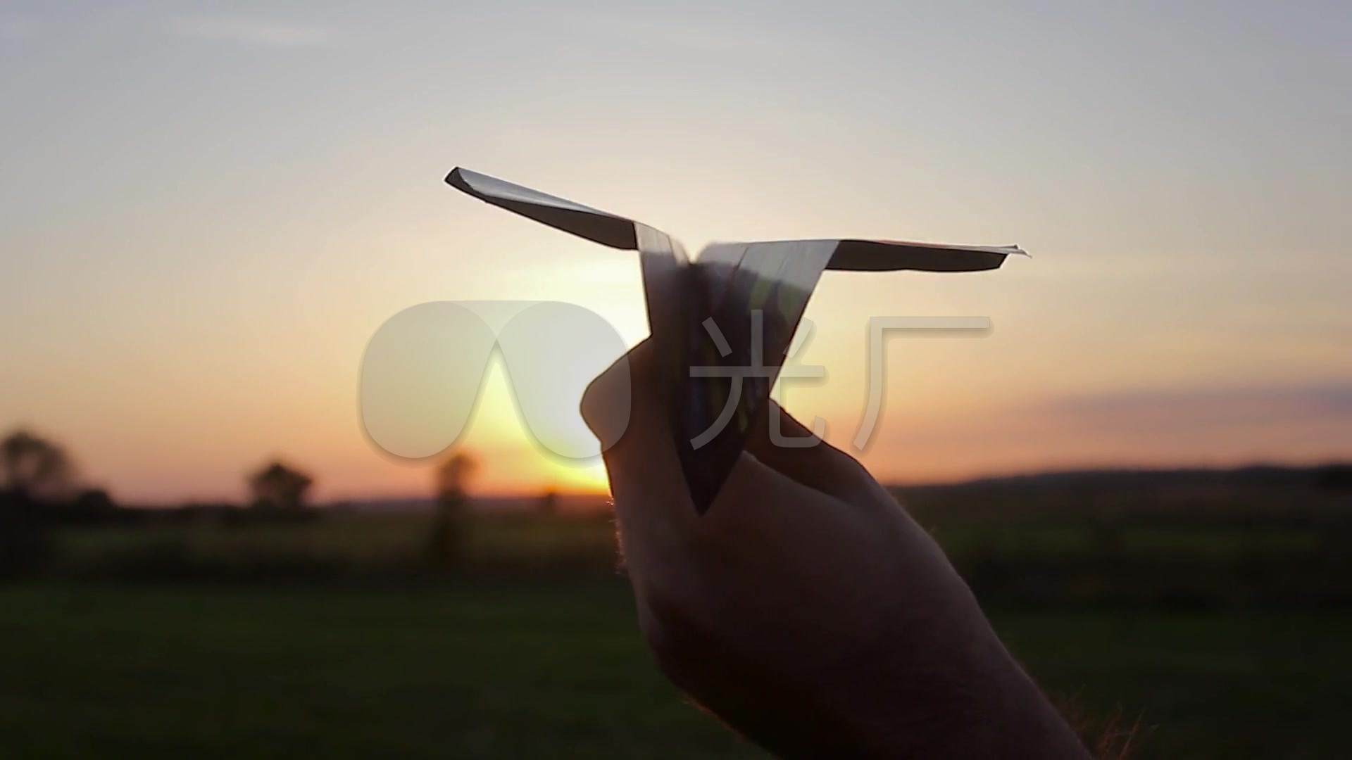 [纸飞机自动下载视频]纸飞机自动下载视频怎么设置
