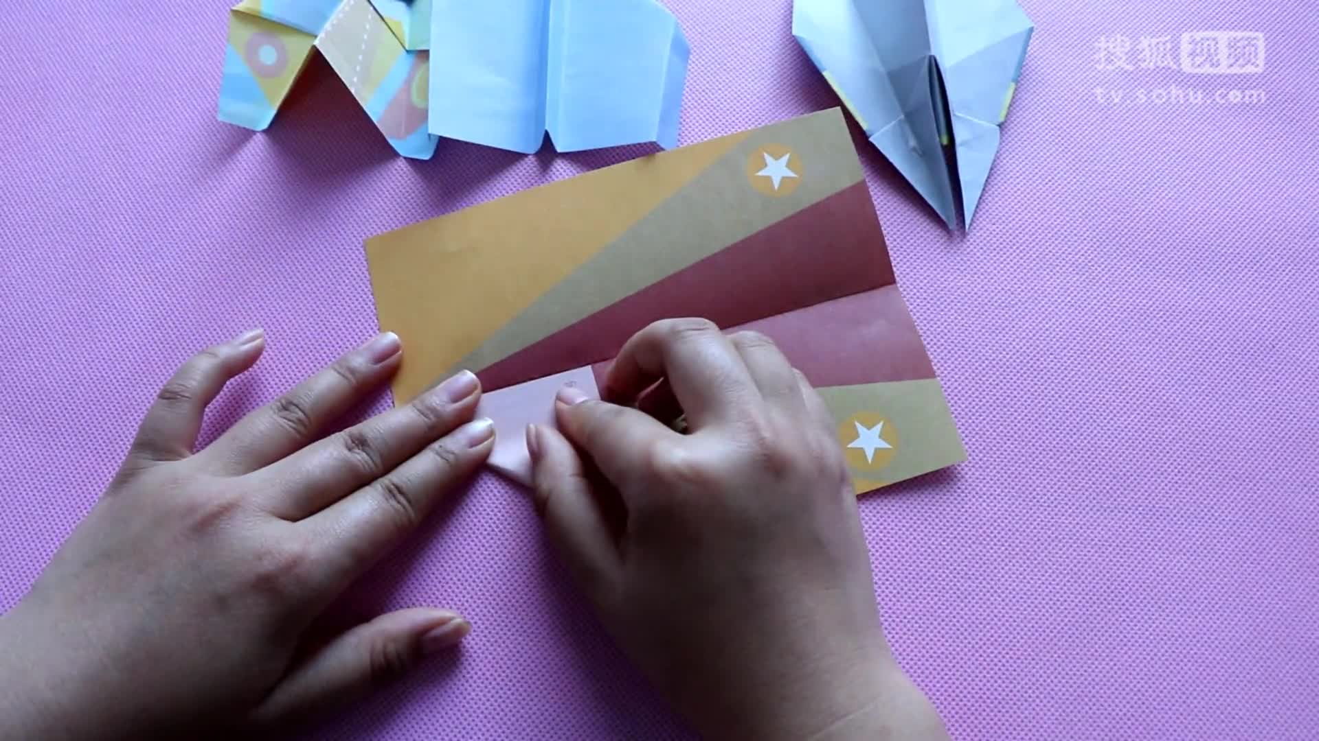播放纸飞机的视频怎么做_播放纸飞机的视频怎么做出来的