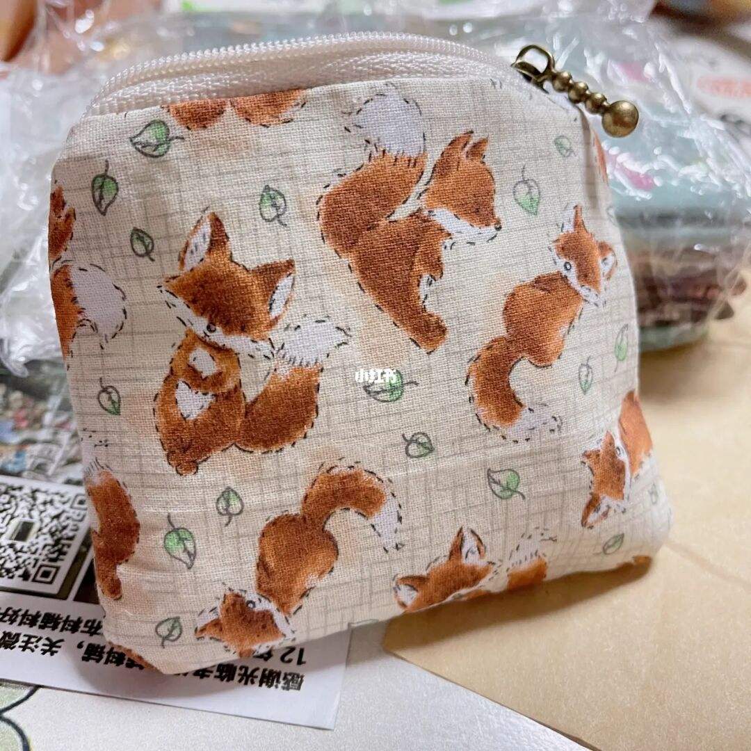 小狐狸品牌包包是哪个国家的_小狐狸品牌包包是哪个国家的产品
