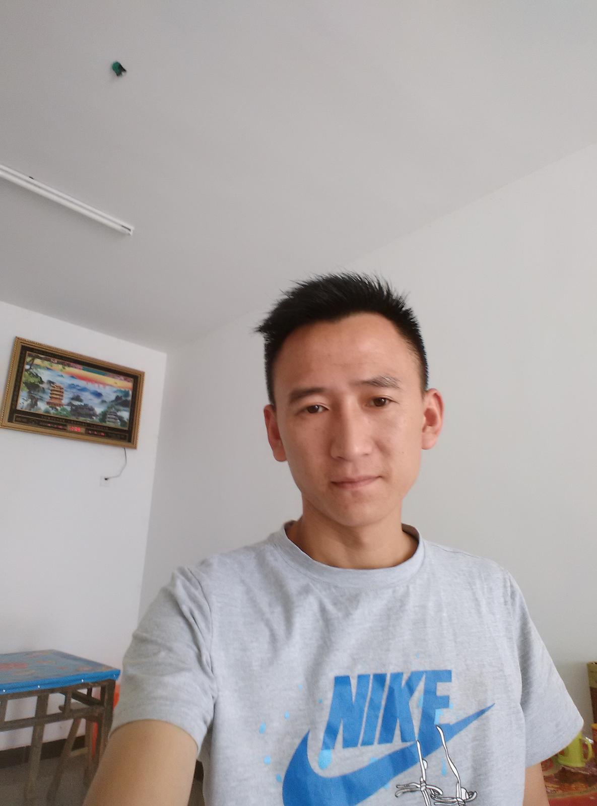 纸飞机交友app正式版的简单介绍
