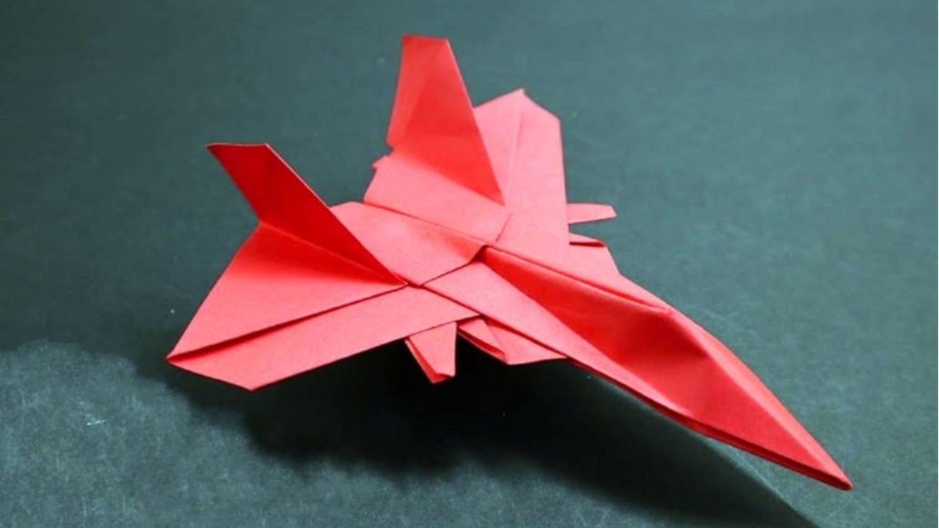 关于纸飞机的折法简单的信息