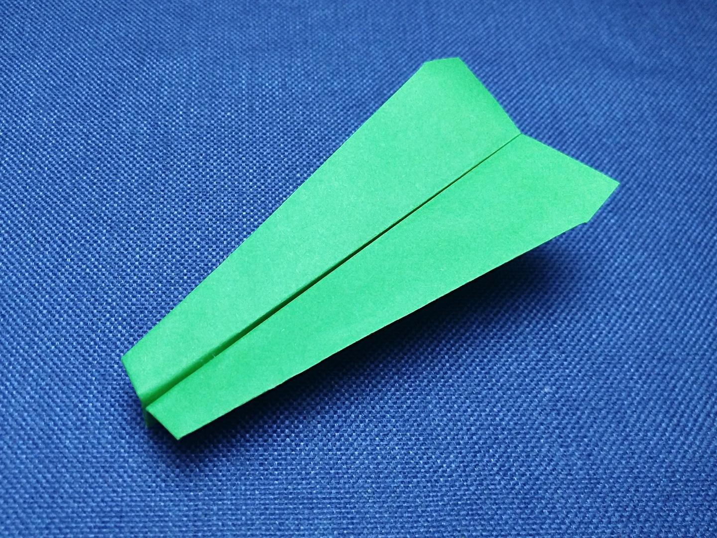 纸飞机的方法_制作纸飞机的方法