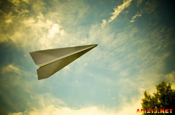 纸飞机_纸飞机的折法