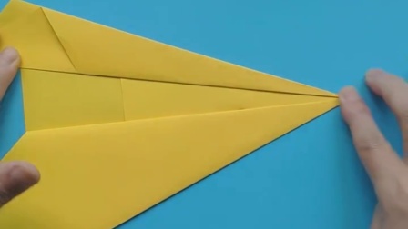 纸飞机怎么折飞得能回旋_纸飞机怎么折飞得能回旋折法图片