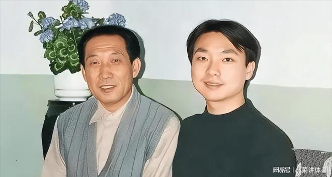 电报员视频的原配音_电报员视频的原配音乐叫什么